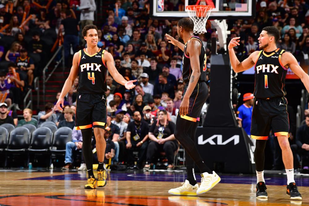 从不拘泥于 从不拘泥于