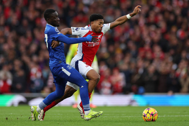 借此提高他 借此提高他